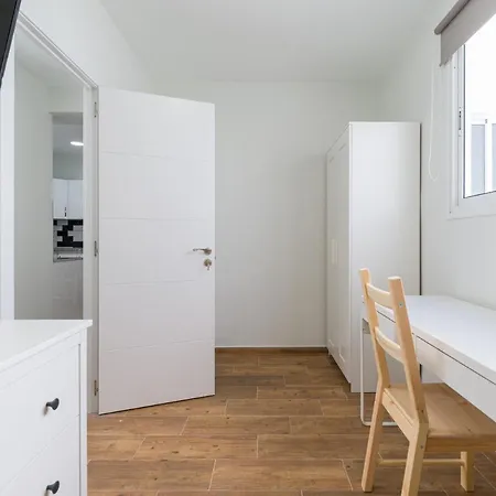 Urban Workfriendly Home Next To Las Canteras Beach Apartment